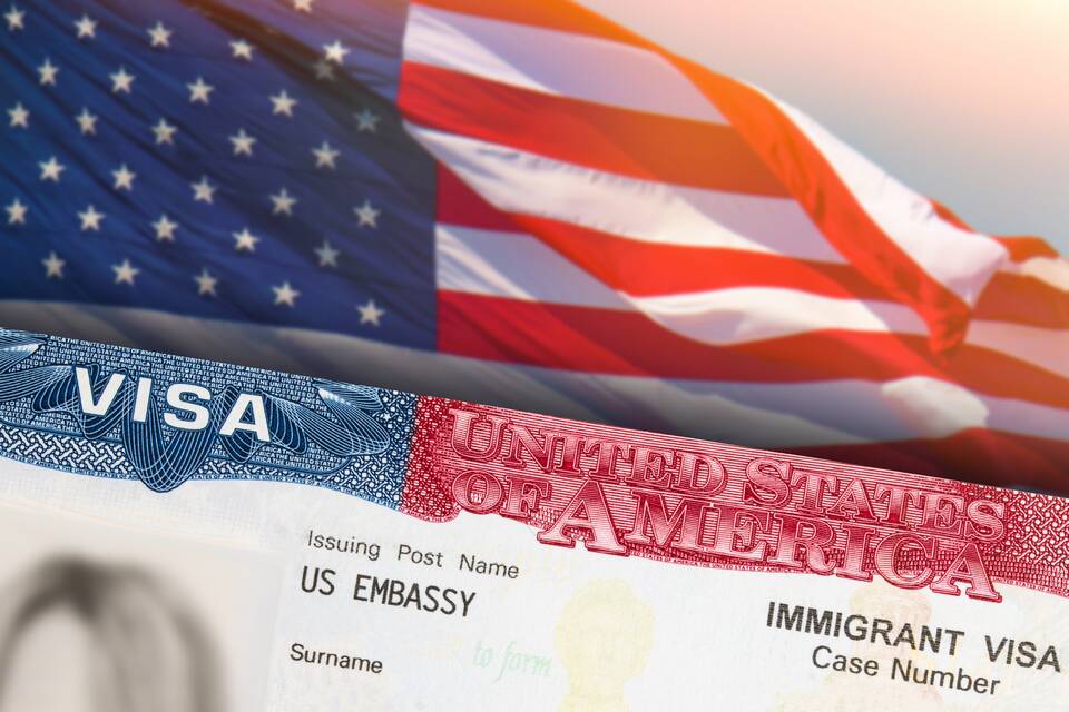 Как оформить визу в США в 2025 году