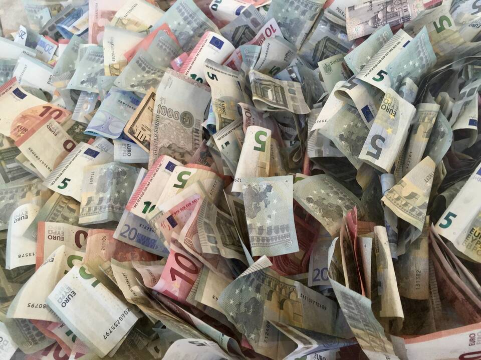 Как снять доллары с карты Тинькофф