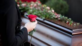 Что делать с пенсией умершего: порядок действий в Магнолия